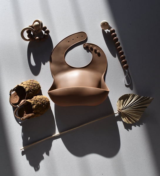 Dove and dovelet uk teething rattle silicone natural brown