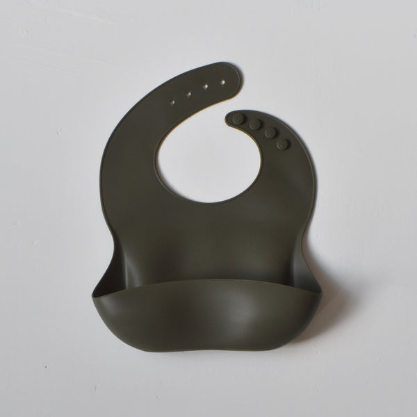 silicone baby bib olive green uk sustainable conscious plastic free dove and dovelet