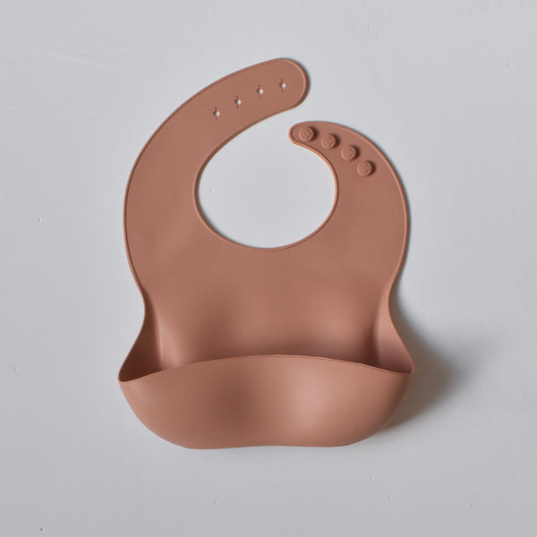silicone baby bib pink uk sustainable conscious plastic free dove and dovelet