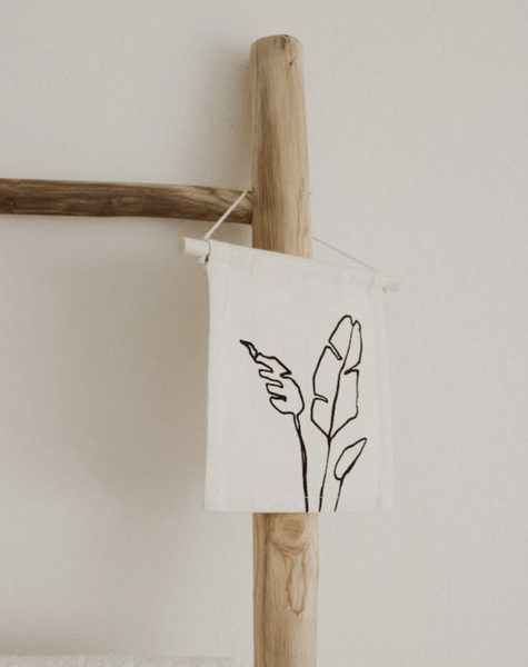 PALM LEAVES SIGN