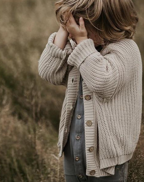 THE CHUNKY CARDIGAN - OATMEAL
