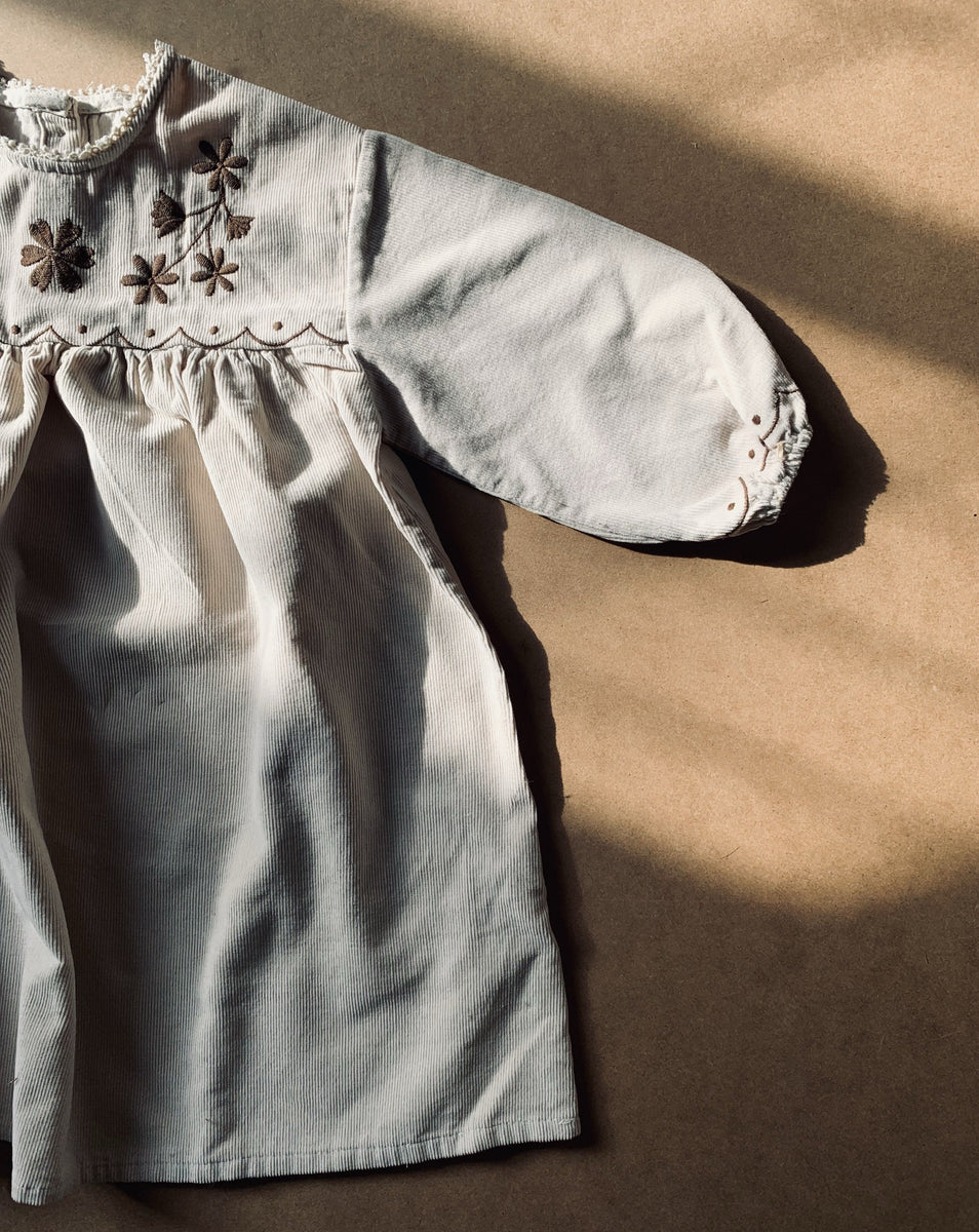 THE FLORA DRESS - ECRU – WE ROAM WILD