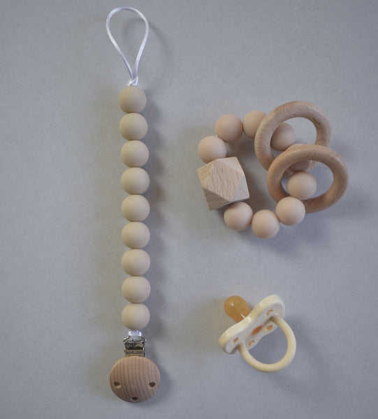 Dove and dovelet uk teething rattle silicone natural cream